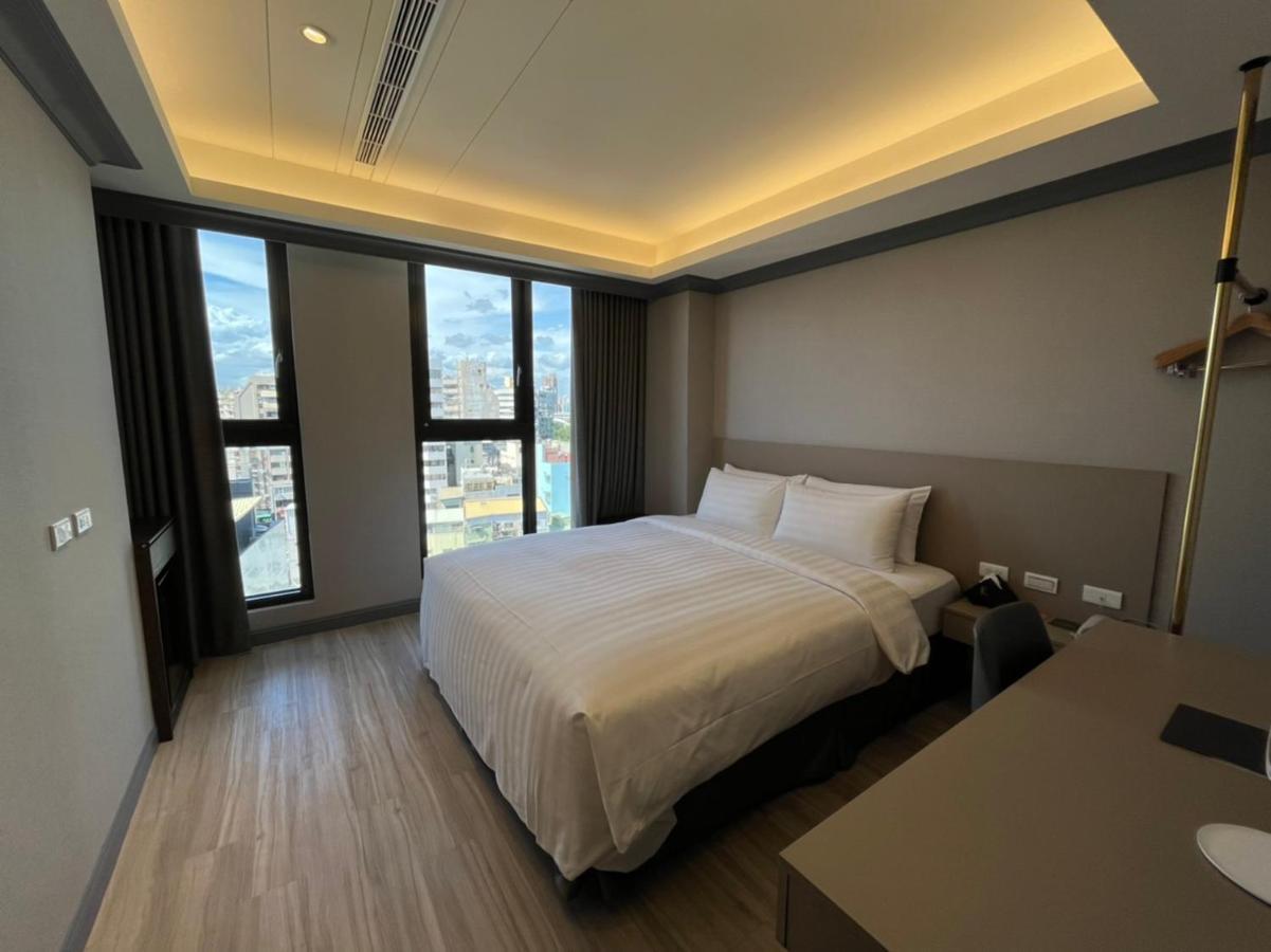 Q21 Hotel Kaohsiung Exterior foto