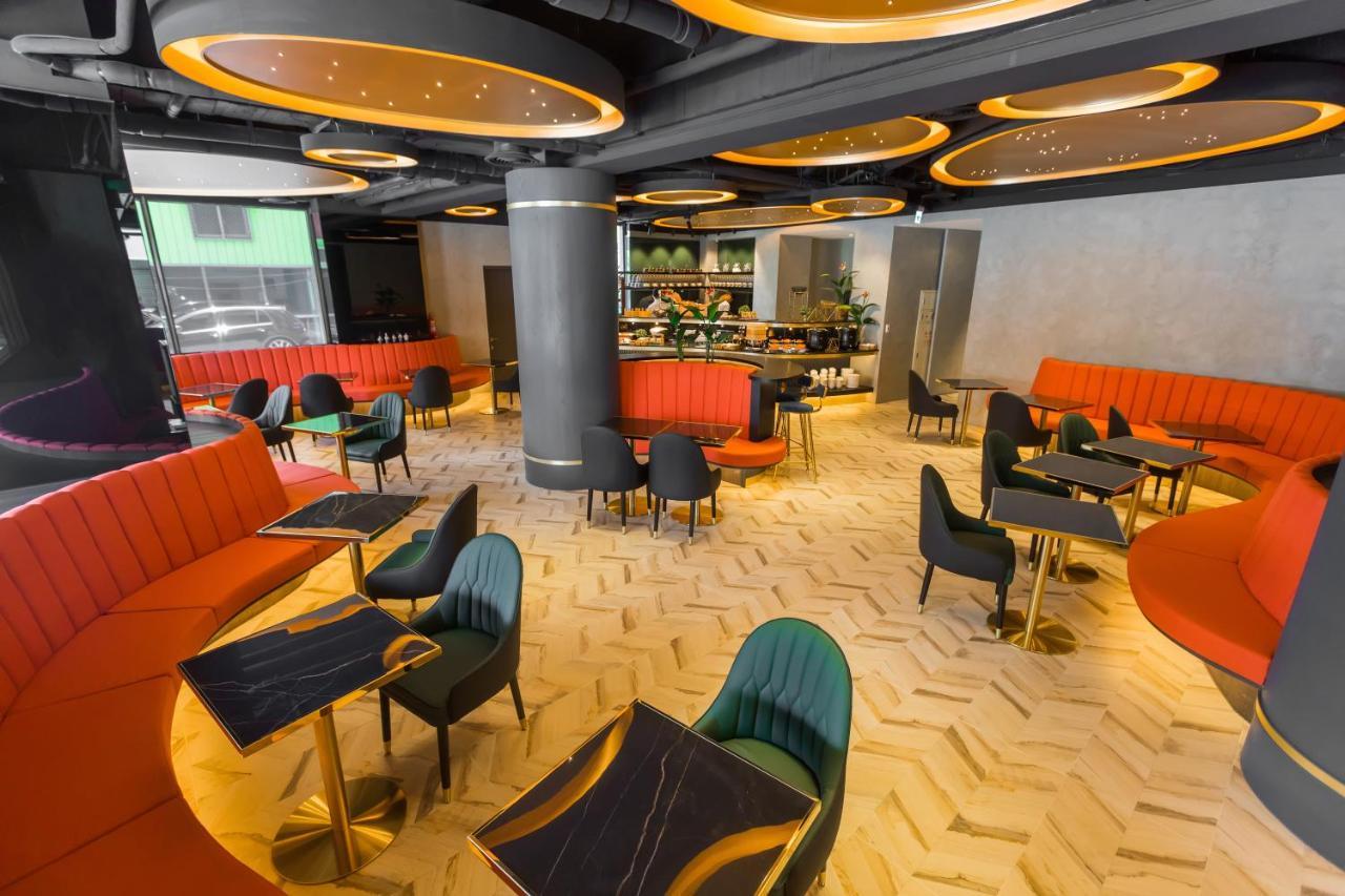 Q21 Hotel Kaohsiung Exterior foto